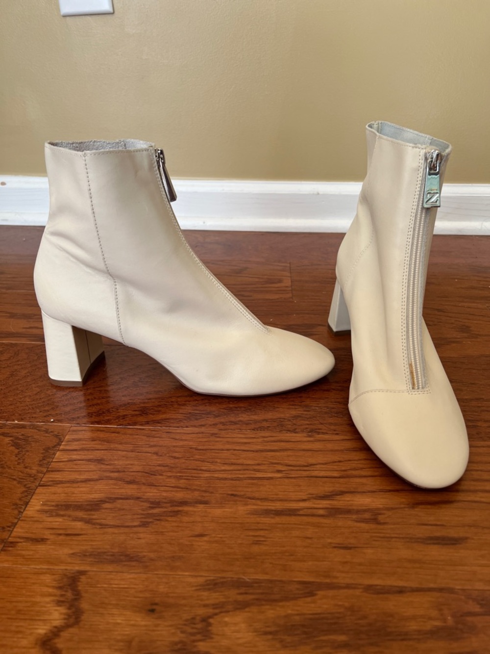Zara Cream Front-Zip Block Heel Ankle Boots Never Worn